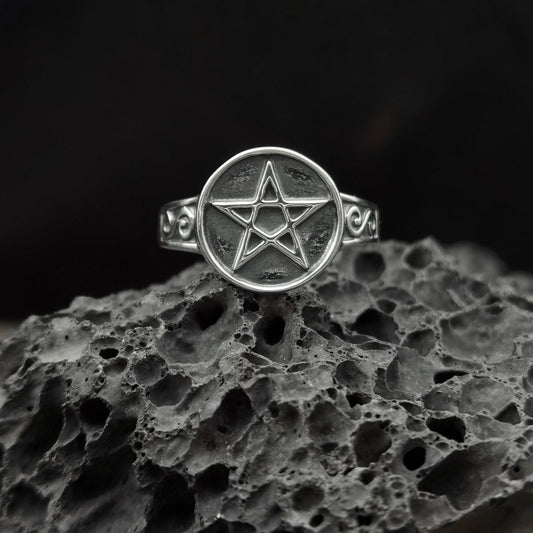 Devils Birthmark: Handcrafted Gothic Ring